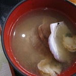 レストラン大阪 - 陸奥湾産帆立稚貝の味噌汁（稚貝ゴロゴロ、お代わりしました）
