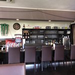 アメリカンダイナー モンスターハウス - カウンター席もあります♪