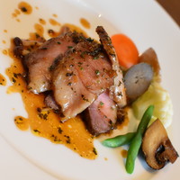 Dining & Bar TENQOO - ＴＥＮＱＯＯビュッフェ＆メインディッシュセット（３，７００円）の『肉料理』２０１８年４月