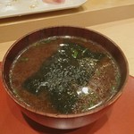 大天寿司 - 赤出汁