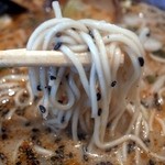 安安餃子房  - 麺は細麺と中太麺のどちらかをチョイス