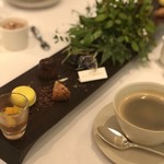 ラ クレリエール - 小菓子とコーヒー