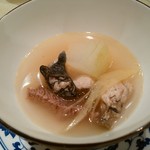 飄香 - 烏骨鶏と牛ホホ肉ととうがんのスープ