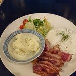 ジンギスカン テムジン - 子羊肉のワンプ.¥500