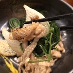 地鶏と個室居酒屋 近松 - コース《薩摩地鶏のすき焼き＋鮮魚お造りなど全10品》の、◆先付◆鶏皮ポン酢