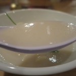 お肉屋 けいすけ 三男坊 - 〆の牛骨ラーメン