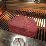 お肉屋 けいすけ 三男坊 - 高森和牛の極上塊焼き