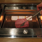 お肉屋 けいすけ 三男坊 - 高森和牛の極上塊焼き