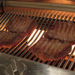 お肉屋 けいすけ 三男坊 - 厚切り牛タン