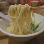 お肉屋 けいすけ 三男坊 - 〆の牛骨ラーメン