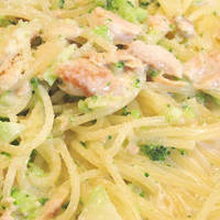 炉端イタリアン ICORIBI 堂島 - 【ランチ】 秋鮭とブロッコリーのクリームパスタ　