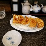 永楽 - インパクト十分な餃子