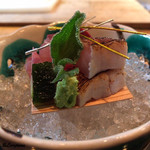 いっ木 - 金目鯛の焼霜に鰤の造り