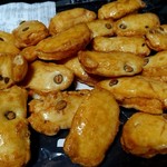 厳骨庵 - 黒豆入りのふっくらしたあられ