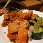 焼肉屋マルキ市場 - 