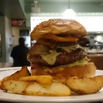 エーエス クラシックス ダイナー - ラタトゥイユチーズバーガー￥1580