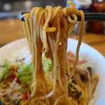 BASSO - 油そば・中盛（800円）
      