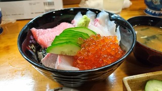 海幸 - 海鮮丼800円✌️