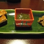 五代目 野田岩 - つきだし（鰻の煮凝り、もずく酢、鰻そぼろ）