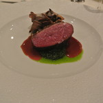 フレンチレストラン ミクニ サッポロ - 滝川産”北海あいがも”のロティ　スパイス風味　きのこのデュクセルとフリカッセ添え　葱オイルとジュのソース