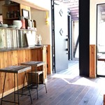 ホーリーマウンテン - 木の香るカフェスタイル