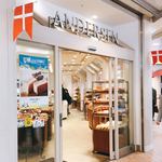 アンデルセン - 品川駅のアンデルセン。店舗も広く、清潔で活気もあります。