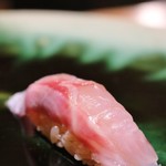 伊藤家のつぼ - イサキの握り