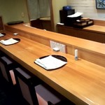 割烹 うめ笹 - カウンター席