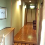 割烹 うめ笹 - 個室へ続く廊下