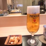 佳肴 三佐和 - ランチの生ビール￥600　おかき付