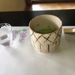 お抹茶処　宗祇庵 - 和三盆抹茶ラテ お干菓子付きです