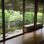 お抹茶処　宗祇庵 - お庭 落ち着きます。。。