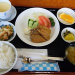 お食事処 ぱれっと - 料理写真:B定食（鰯フライ）@560