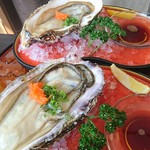 復興食堂 ゆめ広場 - 桜満開カキ×2 凄いボリュームなのが来た～！