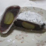 岡埜栄泉総本家 - 上野駅前 岡埜栄泉総本家：和栗大福