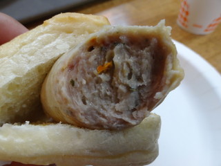 腸詰屋 - 【ソーセージサンド（バリアンタハーブ）】ハーブの香がいいっすね...