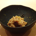 鮨 さかい - ◆余市の鮟肝、刻んだ奈良漬入り これ面白い。鮟肝と奈良漬って以外に合います。お酒がすすみますよ。