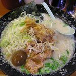 屋台ラーメン とんこつ貴生 - ホルモンメン