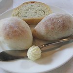 カフェギャラリー ジュードポム - 天然酵母のパン