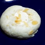 フルールブラン - ミルククリームパン