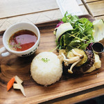 BURN SIDE ST CAFE CRAFT KITCHEN+  KUZUHA - 