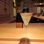 鮨 さかい - ヴーヴクリコ イエローラベル 14000円