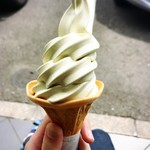 Tamaru Ya Honten - わさびソフトクリーム(350円)