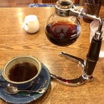 珈琲屋101 - コーヒーカップに1杯分入れても、まだこれだけ残ります(^.^)