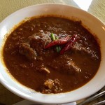 スプーンソング - 【チキンカレー(手羽元2本入り)/980円】辛さ20倍です