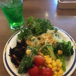 Sutekigasuto - サラダバーでタップリの野菜を頂きました。