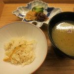 赤坂 菊乃井 - 留椀　新キャベツのすり流し　新じゃが芋　黒胡椒