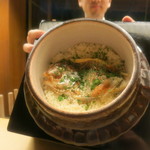 赤坂 菊乃井 - 食事　鯛の土鍋炊き込みご飯　木の芽