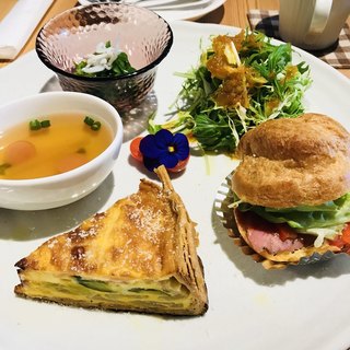 座敷 鹿児島市でおすすめのカフェをご紹介 食べログ 座敷 鹿児島市でおすすめのカフェをご紹介 食べログ