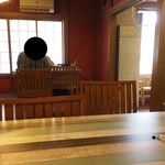 チャヤ ジャルディーノ シロヤマ - 店内（小上がり）座席より右まわり➡